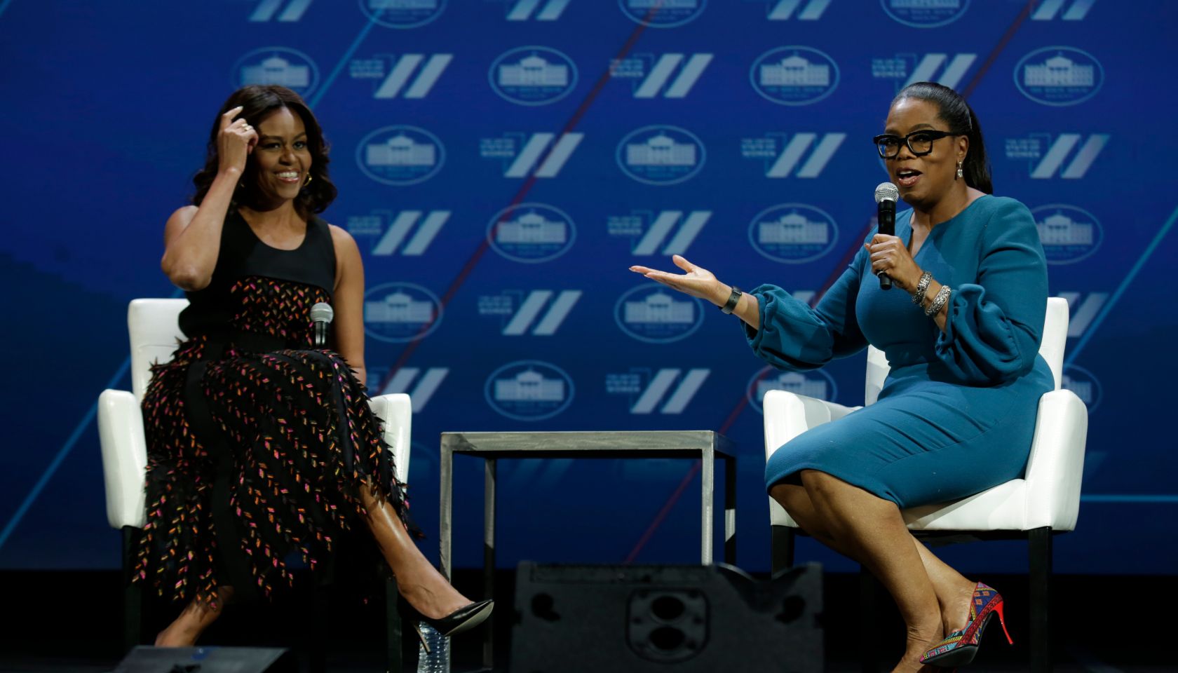 US-POLITICS-WOMEN-OBAMA