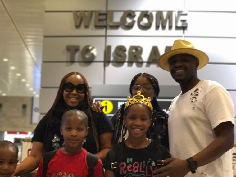 Mary Mary With Their Families In Israel