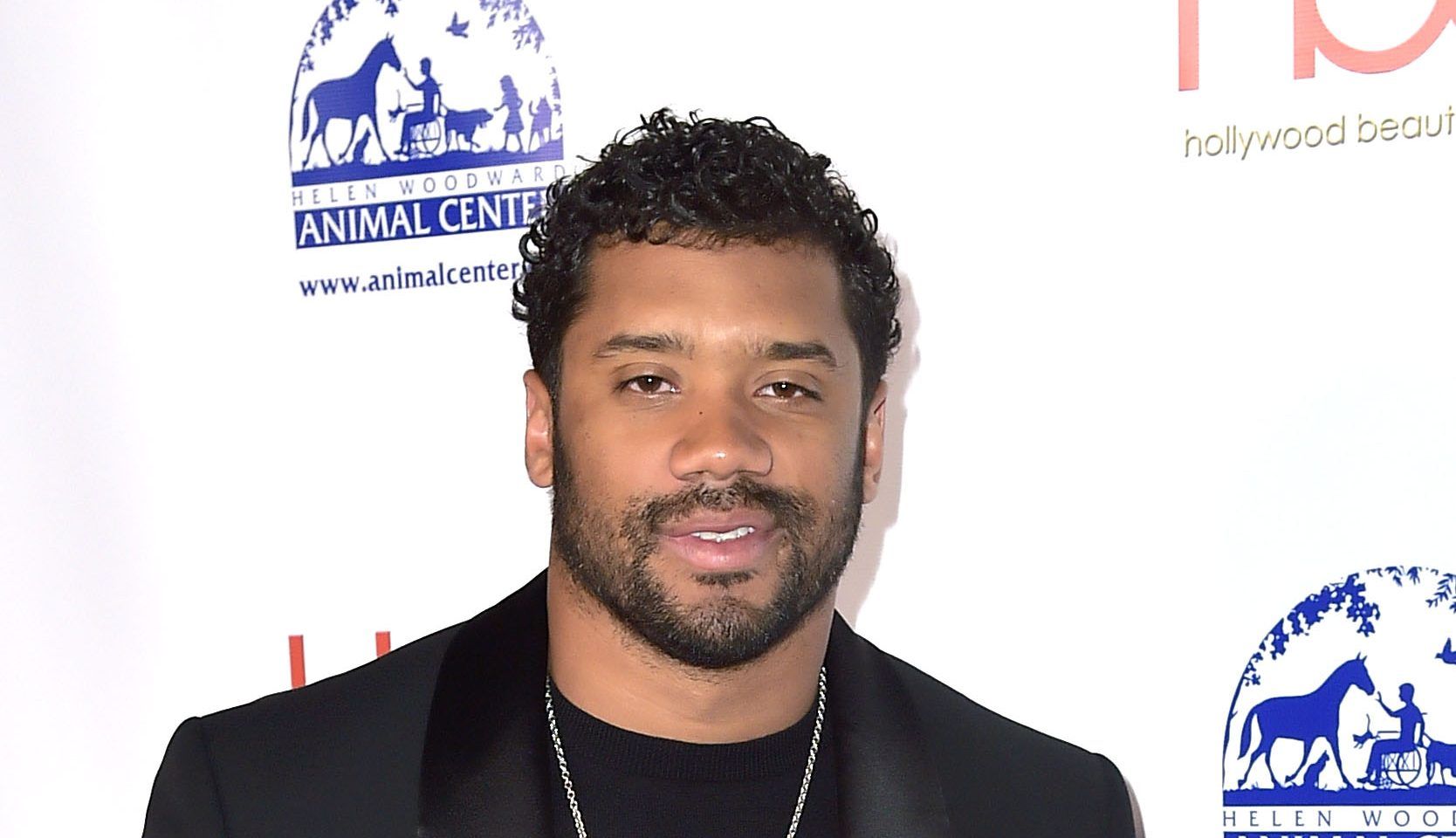 Hollywood Beauty Awards 2019 - Arrivals