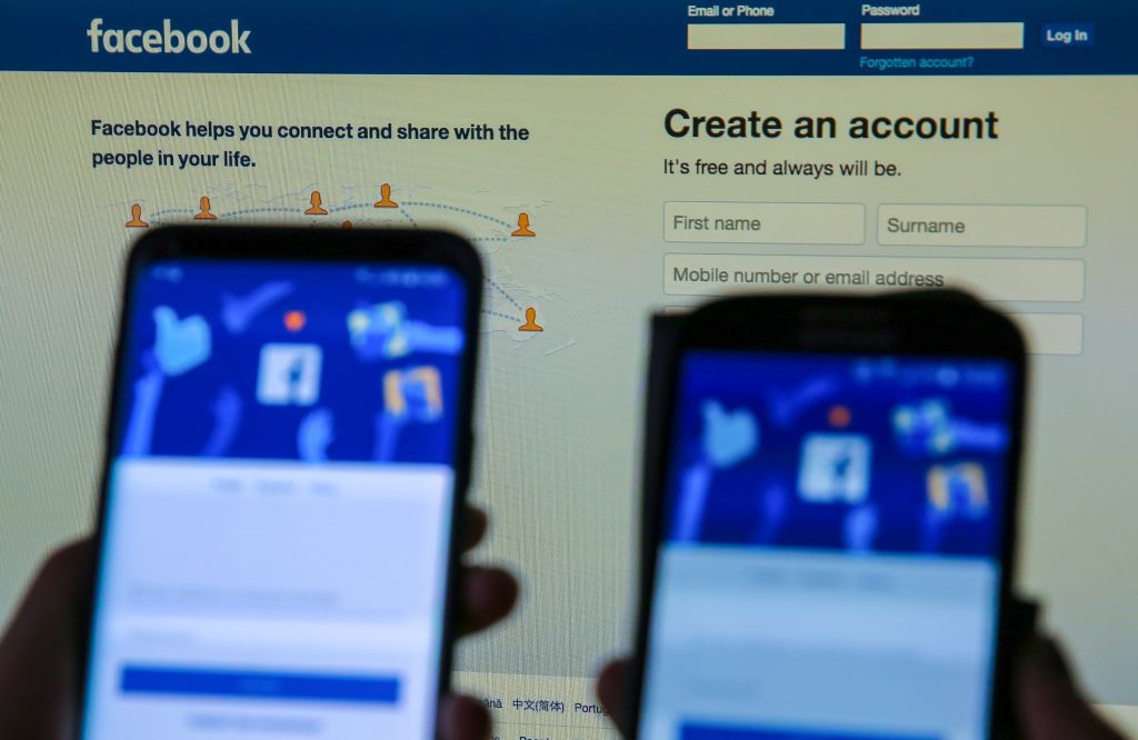 Facebook to rollout 'Protecting Your Information' News feed.