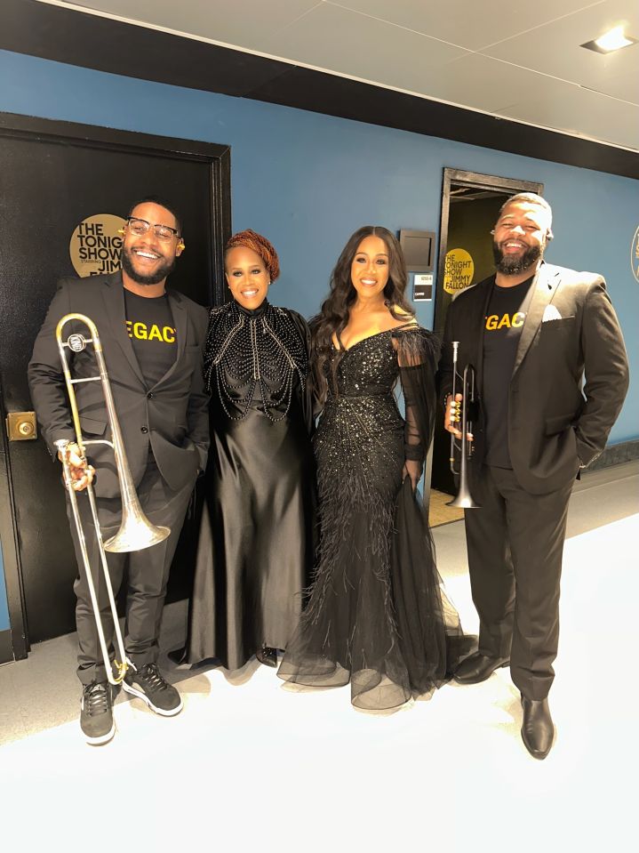 Mary Mary with band players of The BBE Big Band
