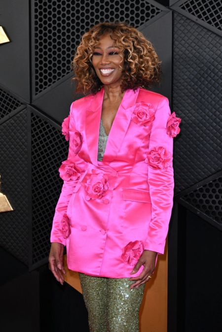Yolanda Adams - Alpha Kappa Alpha